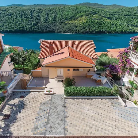 Apartment Amazing In Labin With Kitchen
